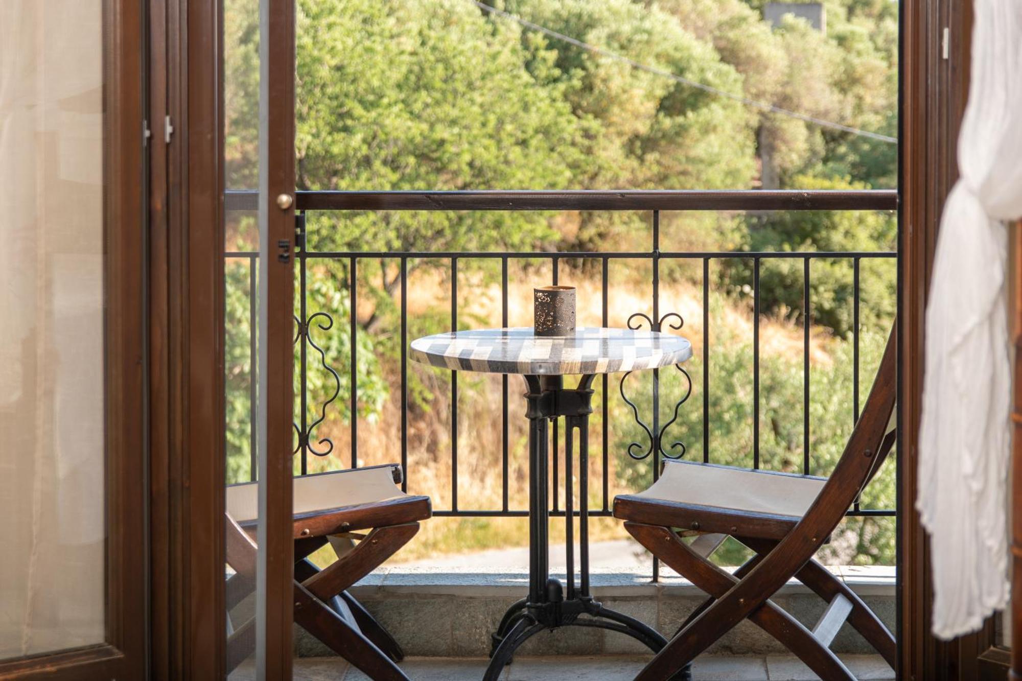 Oreiades Guesthouse Parthenonas Exterior photo